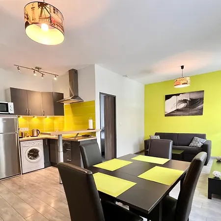 Esprit Libre, Beau 2 Pieces Climatise