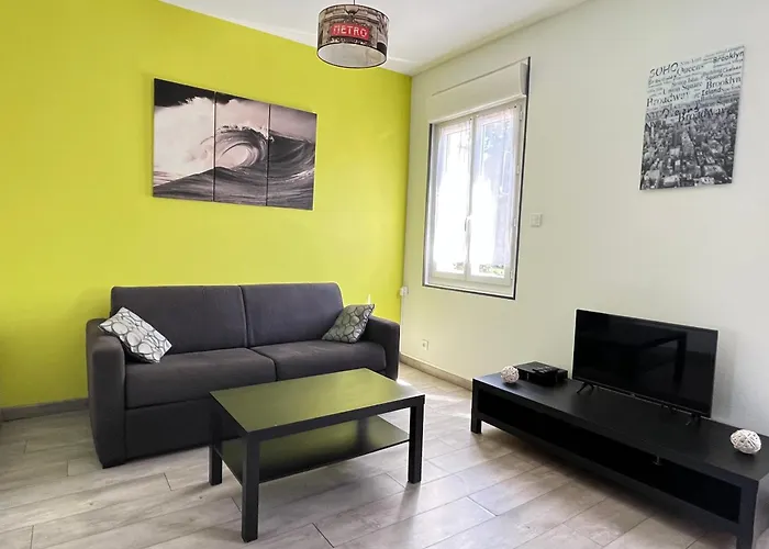 Esprit Libre, Beau 2 Pieces Climatise