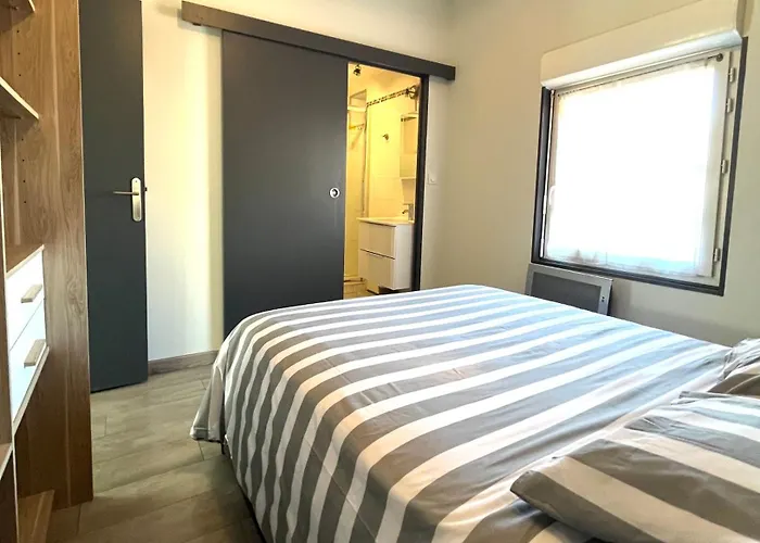 Esprit Libre, Beau 2 Pieces Climatise